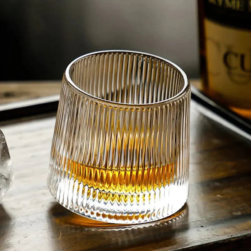 Texturiertes Wellenmuster Whiskyglas
