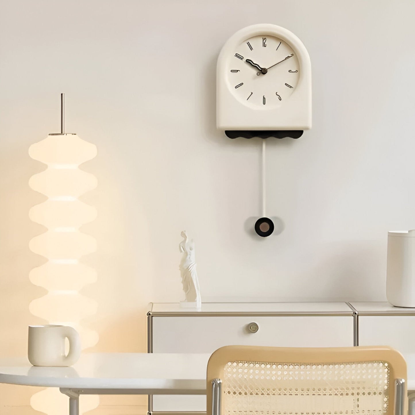 Thomas | Modernes Wandpendel in stilvollem Design