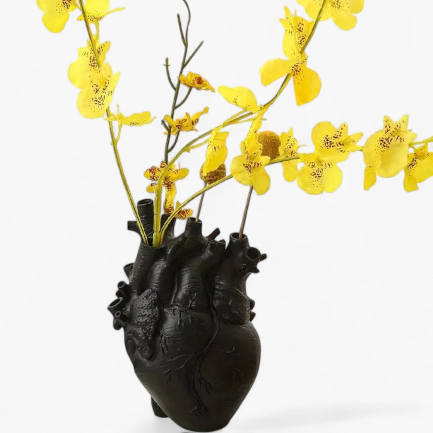 Aric - Herzförmige Vase in verschiedenen Farben