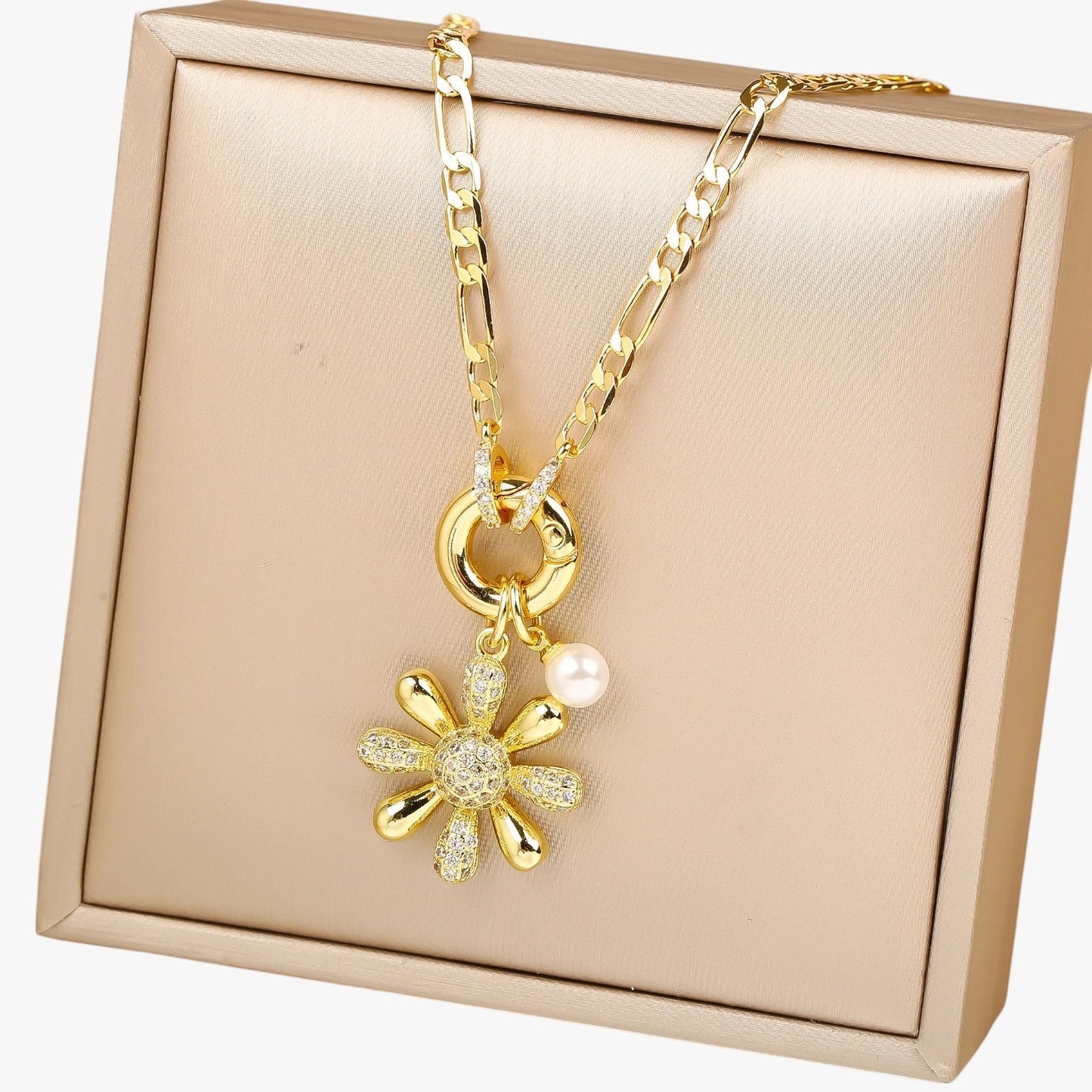 Sunny | Halskette mit Saphirblüte und glitzernden Zirkonen