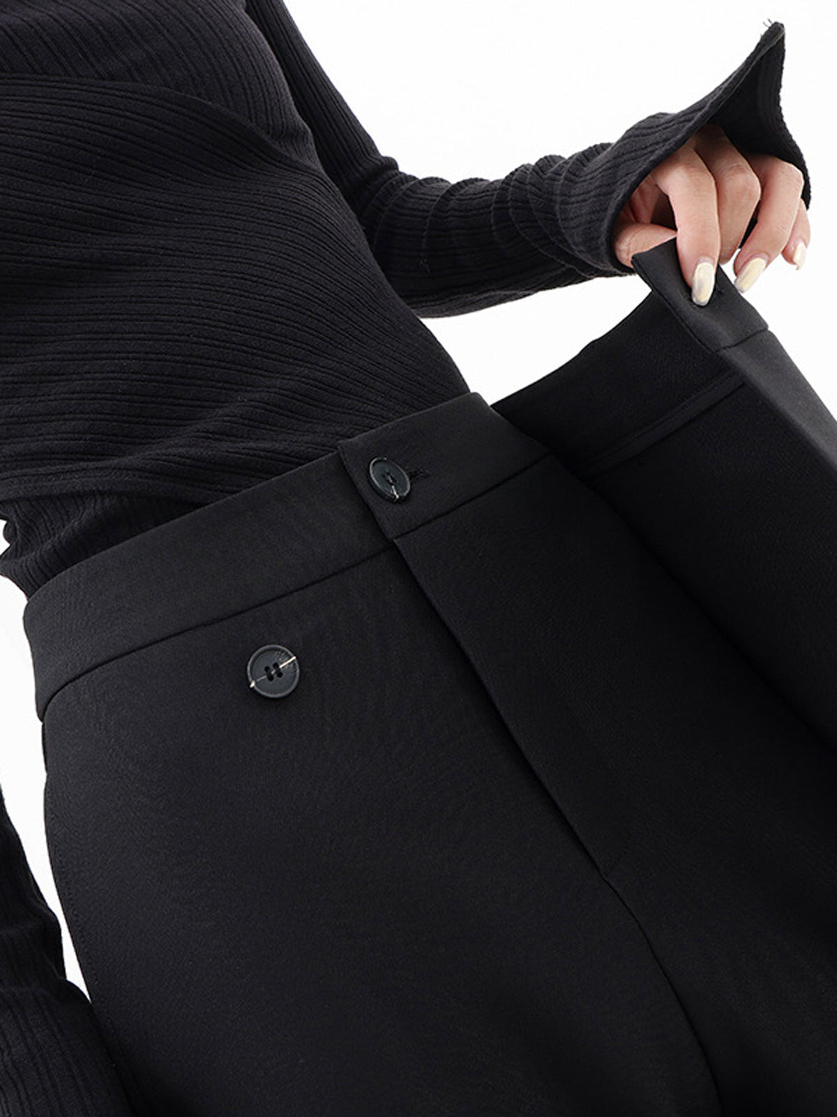 AMNA Style Revolution | Asymmetrische Baggy-Hose mit Komfort-Design